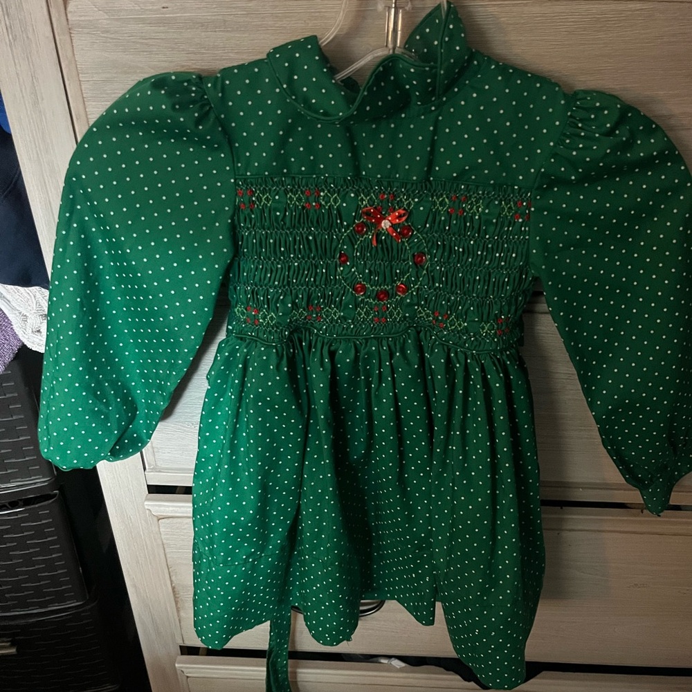 Charming Green Polka Dot Kids Dress with Floral Embroidery